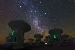 Avrupa Güney Gözlemevi'nin Şili'deki teleskop ağı. [ESO]