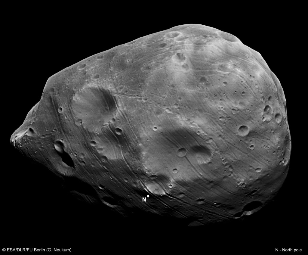 Phobos'un Mars Express uydusu tarafından çekilen fotoğrafı. 