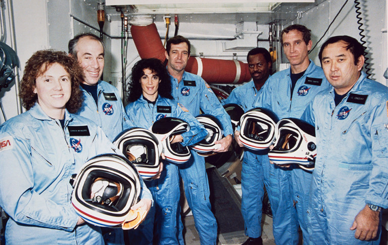 NASA kaybettiği astronotlarını anıyor