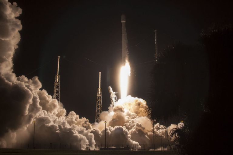 Falcon 9’un altıncı inişine ait HD fotoğraflar