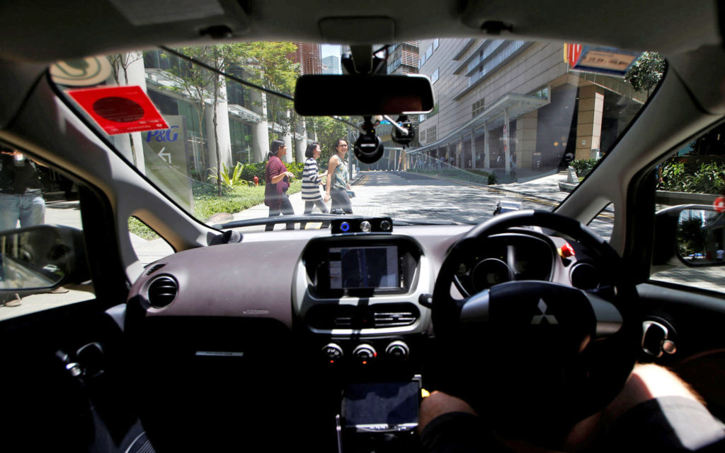 Aracın içerisinden bir görüntü. {Reuters}