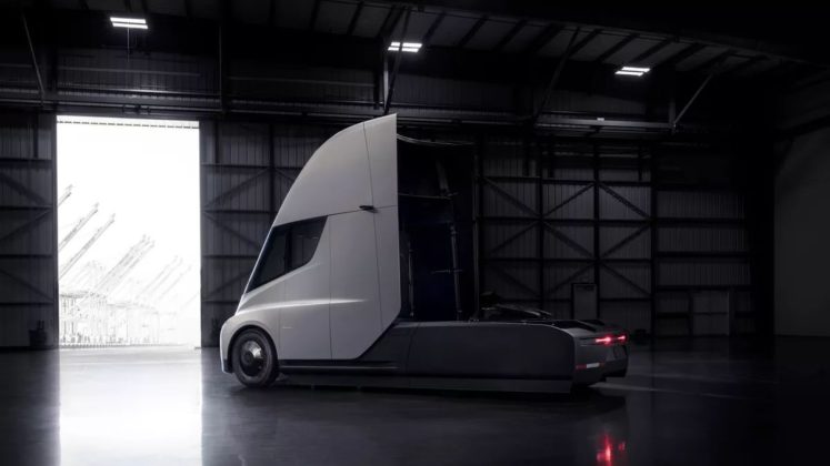 tesla semi 02