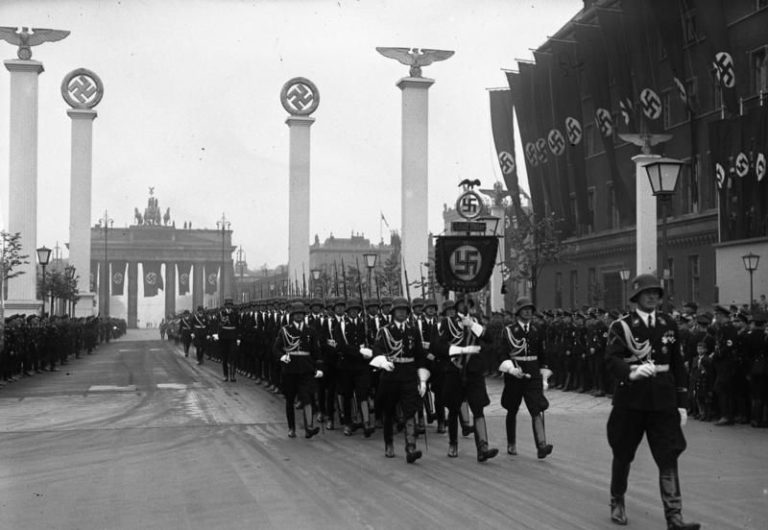 Nazi Almanyası’ndaki hayat: Üçüncü Reich’ın bilinmeyen yüzünü gösteren 33 fotoğraf