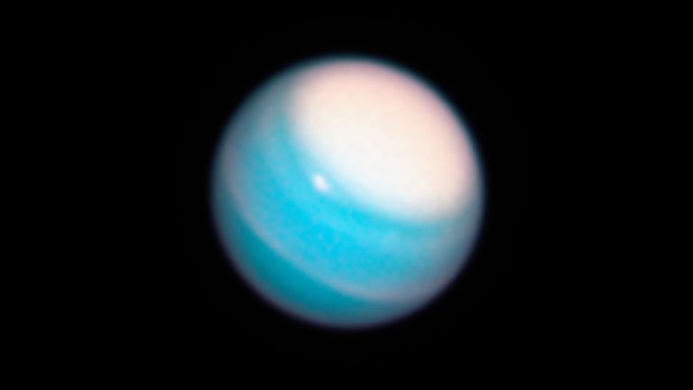 Uranus NASA beyaz kutup yaz OPAL dijitalx