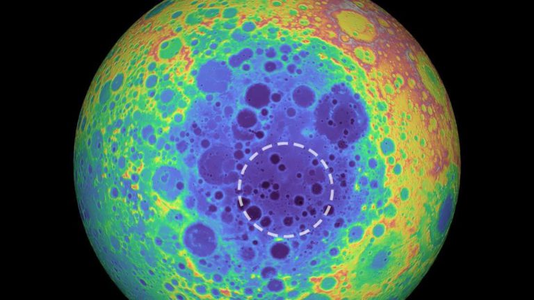 Astronomlar Ay’ın yüzeyi altında devasa bir yapı keşfetti