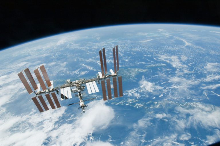 Uzay İstasyonunda Astronot Olmak ve Karantina Günleri