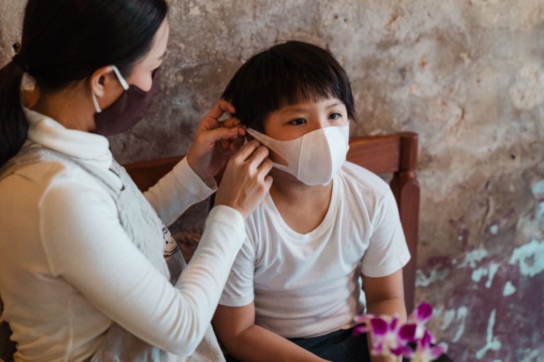İlginç Vaka: Test Sonucu Negatif Çıkan Çocuklar Korona Virüse Karşı Antikor Ürettiler!