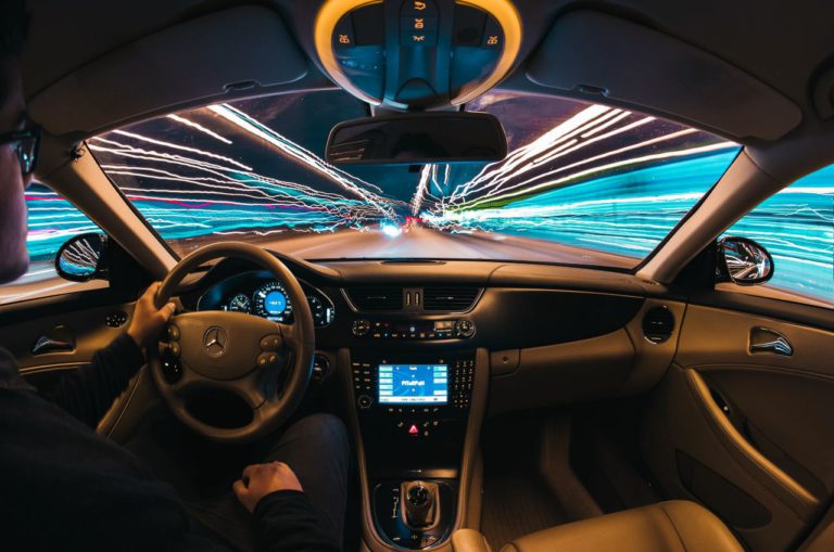 Why Flash Storage is the Connected Cars’ New Best Friend?