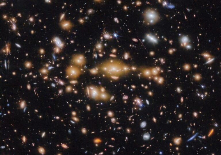 Webb captures star clusters in Cosmic Gems arc
